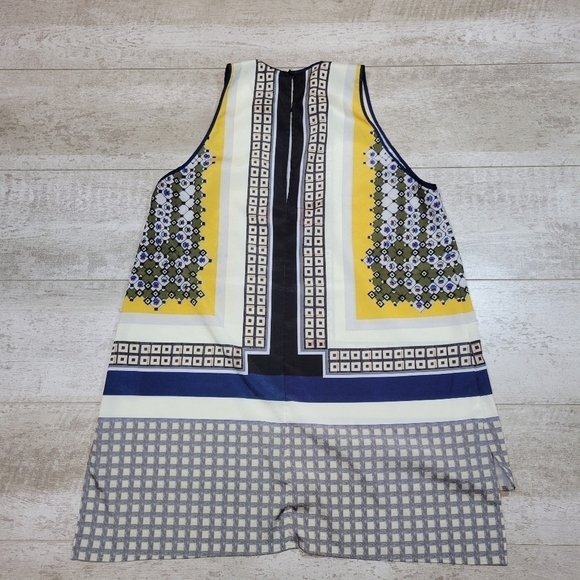 Clover Canyon hi lo Top - Picture 4 of 5